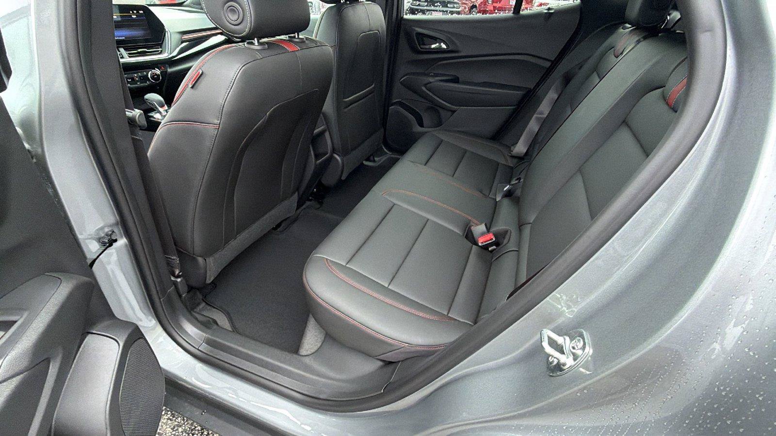 New 2026 Chevrolet Trax RS w/ Driver Confidence Package FWD image 18