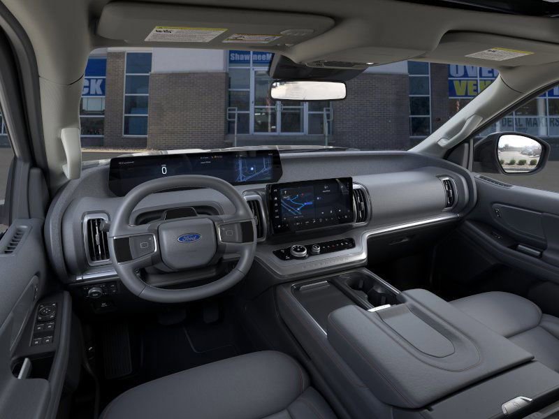 New 2025 Ford Expedition Active image 9