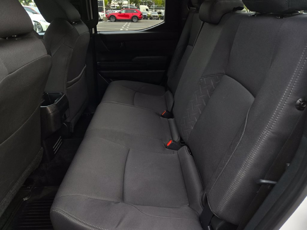 Used 2025 Toyota Tacoma SR5 AWD/4WD image 12