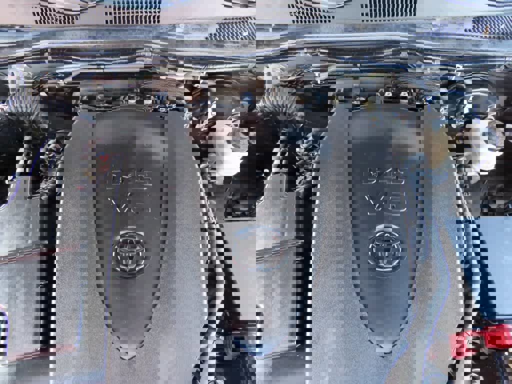 Used 2019 Toyota Tacoma TRD Sport image 12