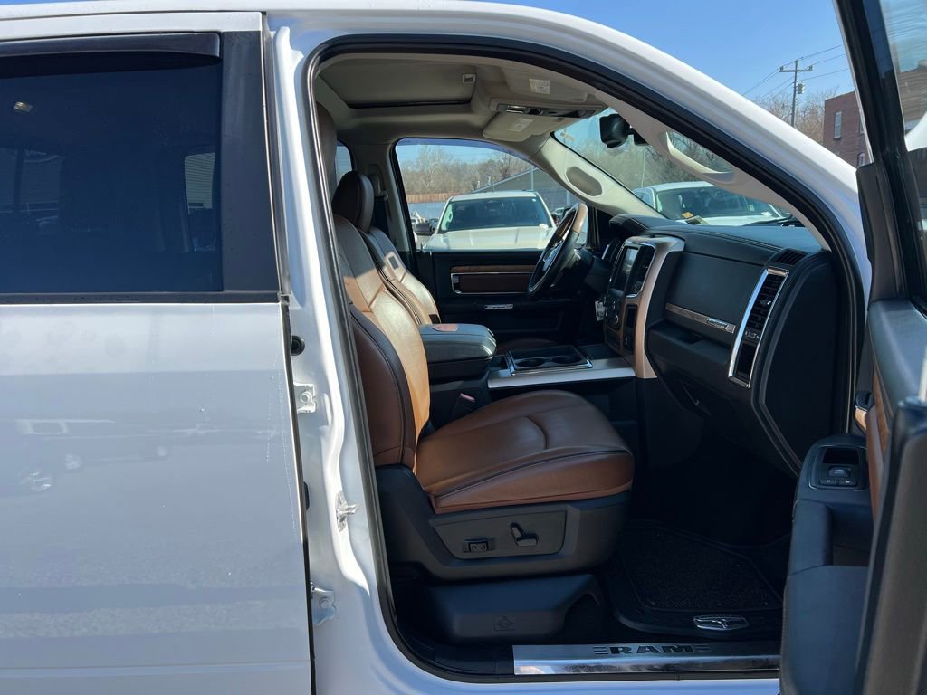 Used 2015 RAM 1500 Laramie Longhorn image 22