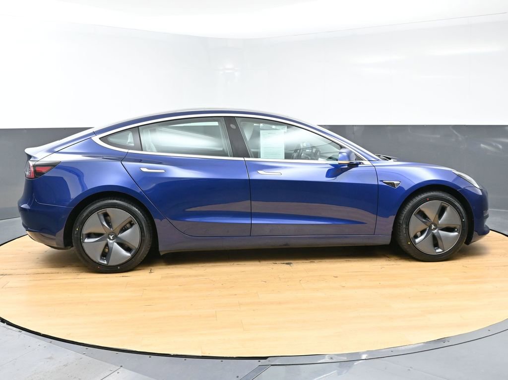 Used 2019 Tesla Model 3 Standard Range Plus image 8