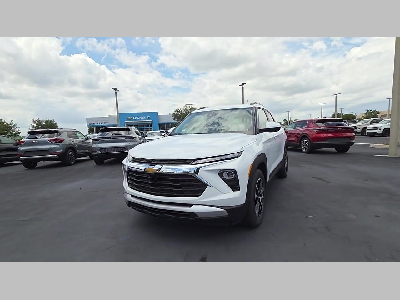 New 2026 Chevrolet TrailBlazer LT w/ Driver Confidence Package FWD image 22