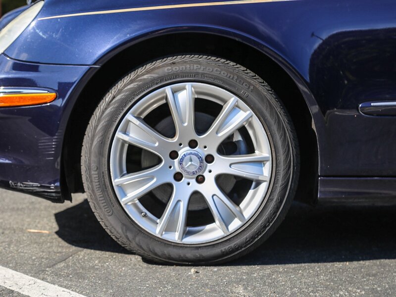 Used 2009 Mercedes-Benz E 350 4MATIC Wagon image 12
