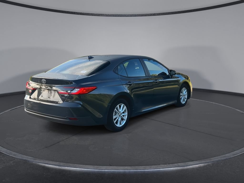 Used 2026 Toyota Camry LE FWD image 8