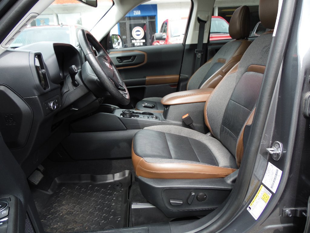 Used 2021 Ford Bronco Sport Outer Banks w/ Outer Banks Package image 9