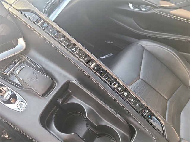 Used 2021 Chevrolet Corvette Stingray Premium Conv w/ Z51 Performance Package image 29