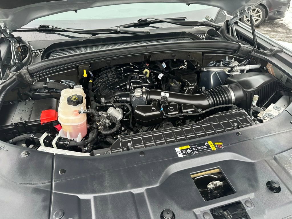 Used 2024 Jeep Grand Cherokee L Limited w/ Luxury Tech Group II image 9