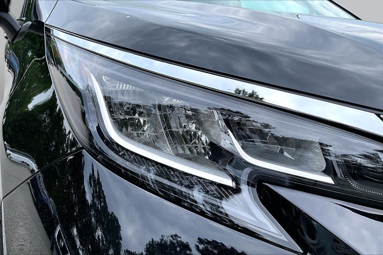 Certified 2023 Toyota Sienna XLE w/ XLE Plus Package AWD/4WD image 52