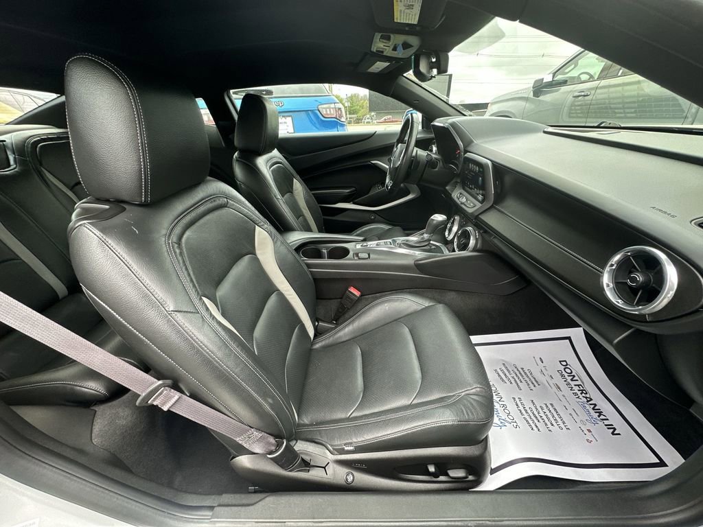 Used 2017 Chevrolet Camaro SS image 23