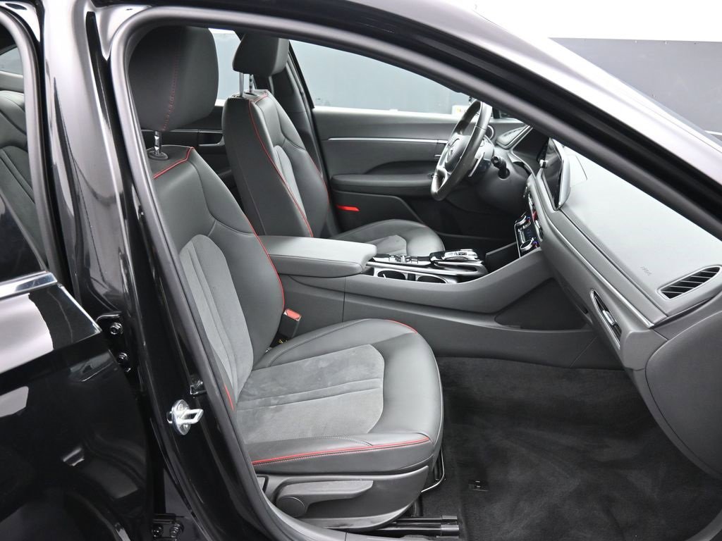 Used 2022 Hyundai Sonata SEL Plus w/ Cargo Package image 25