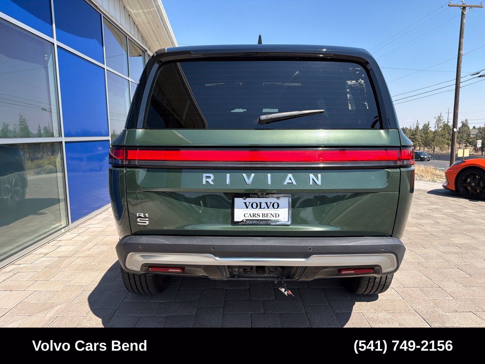 Used 2024 Rivian R1S Adventure Dual AWD/4WD image 6