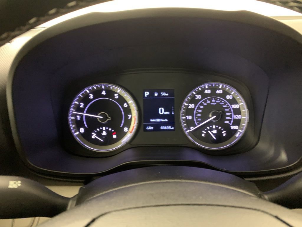 Used 2022 Hyundai Venue SEL image 18