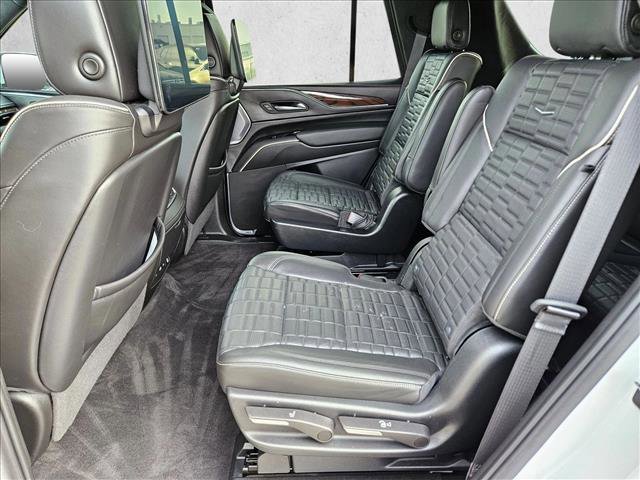 Used 2023 Cadillac Escalade Sport Platinum w/ LPO, ONYX Package image 20