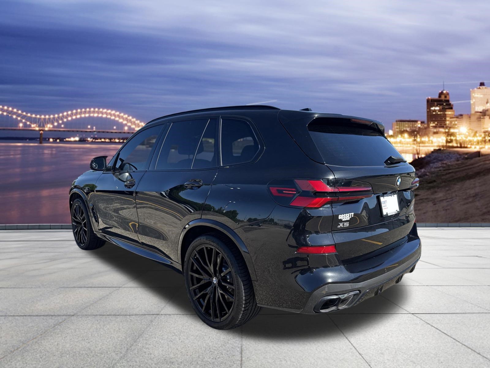 Used 2024 BMW X5 M60i AWD/4WD image 3