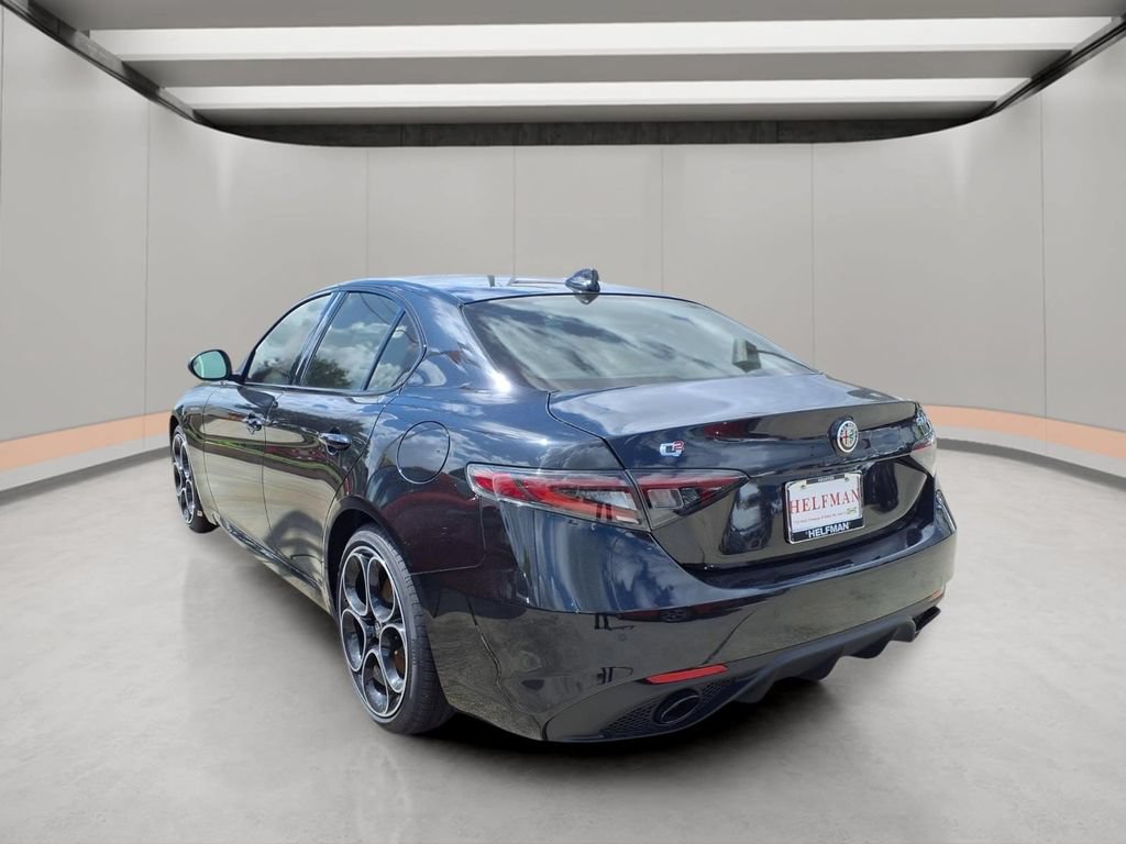 New 2026 Alfa Romeo Giulia w/ Driving Assist Package RWD image 4