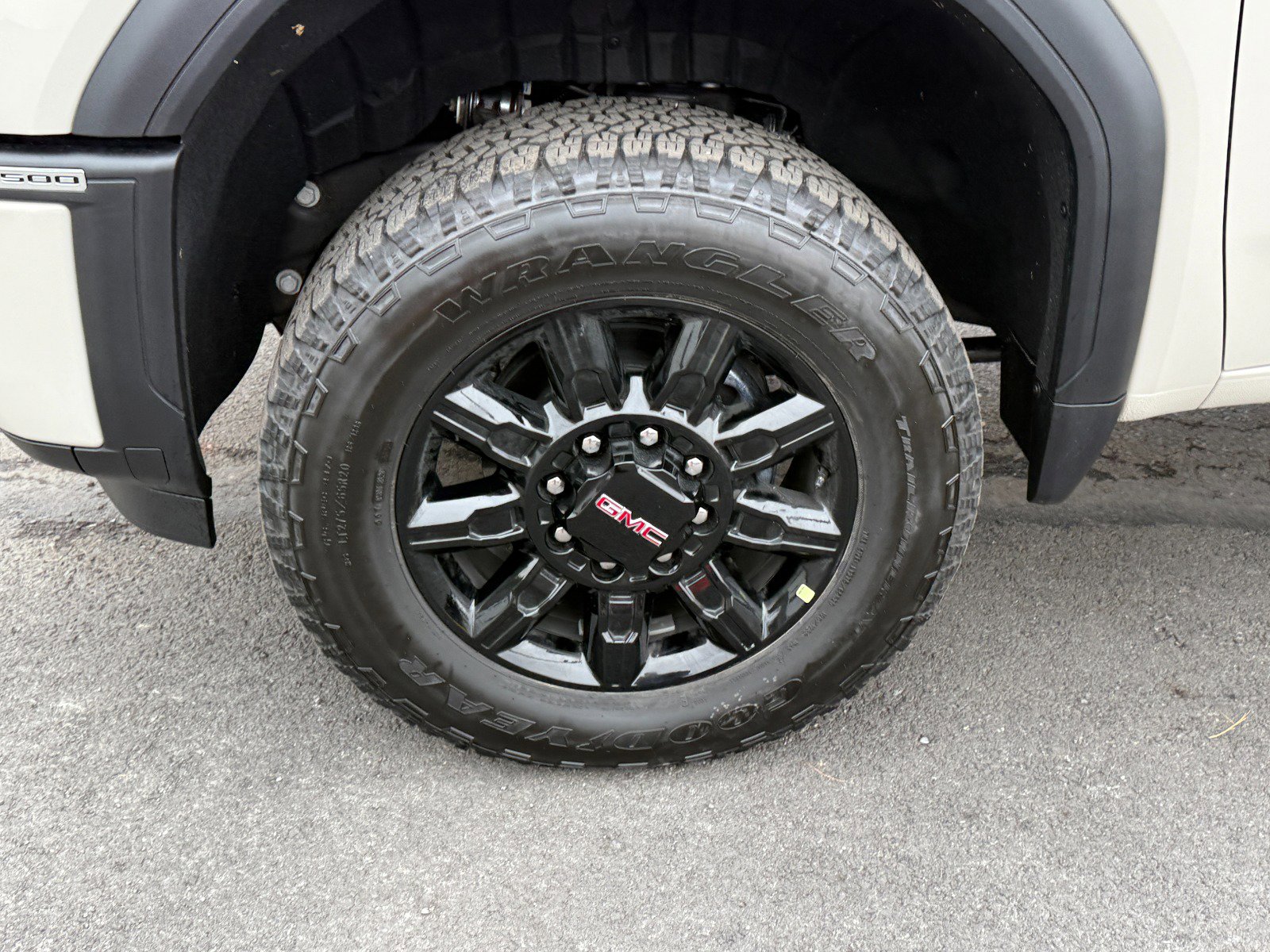 New 2026 GMC Sierra 3500 AT4 image 9