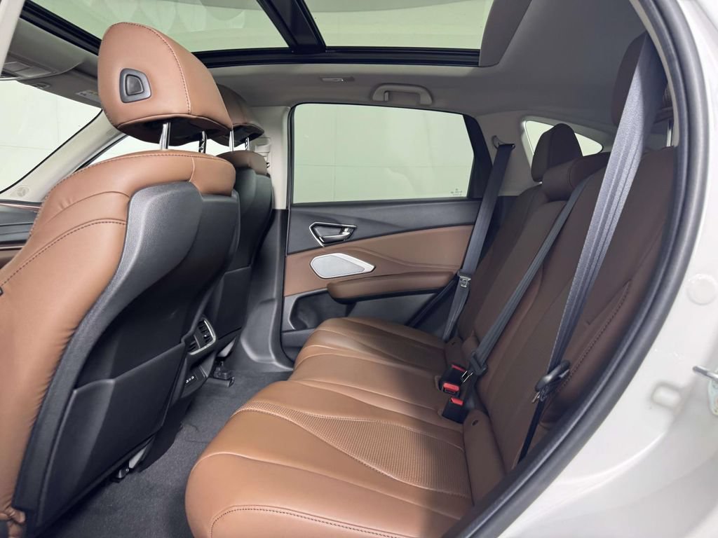 Used 2023 Acura RDX w/ Technology Package AWD/4WD image 32