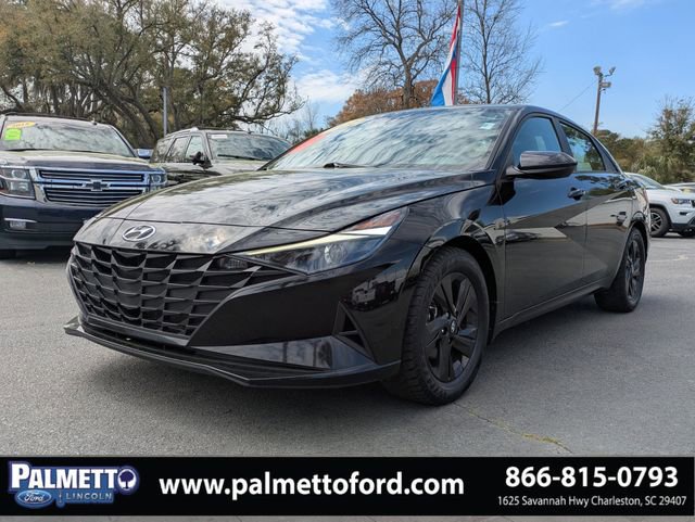 Used 2022 Hyundai Elantra SEL FWD image 8