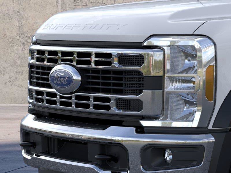 New 2026 Ford F550 4x4 Regular Cab Super Duty w/ XL Chrome Package image 17