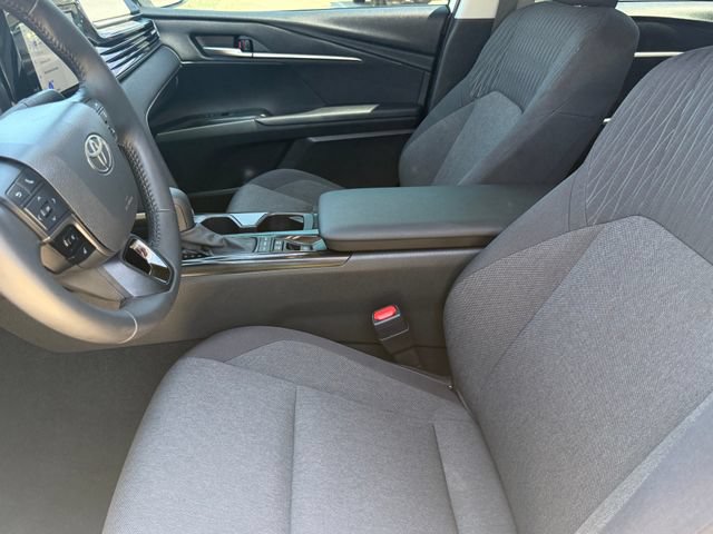 Used 2025 Toyota Camry LE w/ Convenience Package FWD image 9