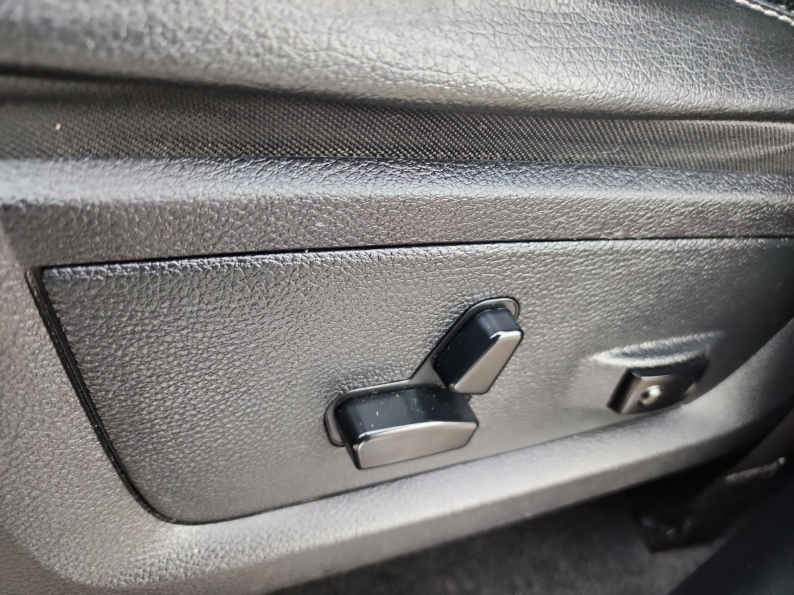 Used 2014 RAM 1500 Sport w/ Convenience Group RWD image 15