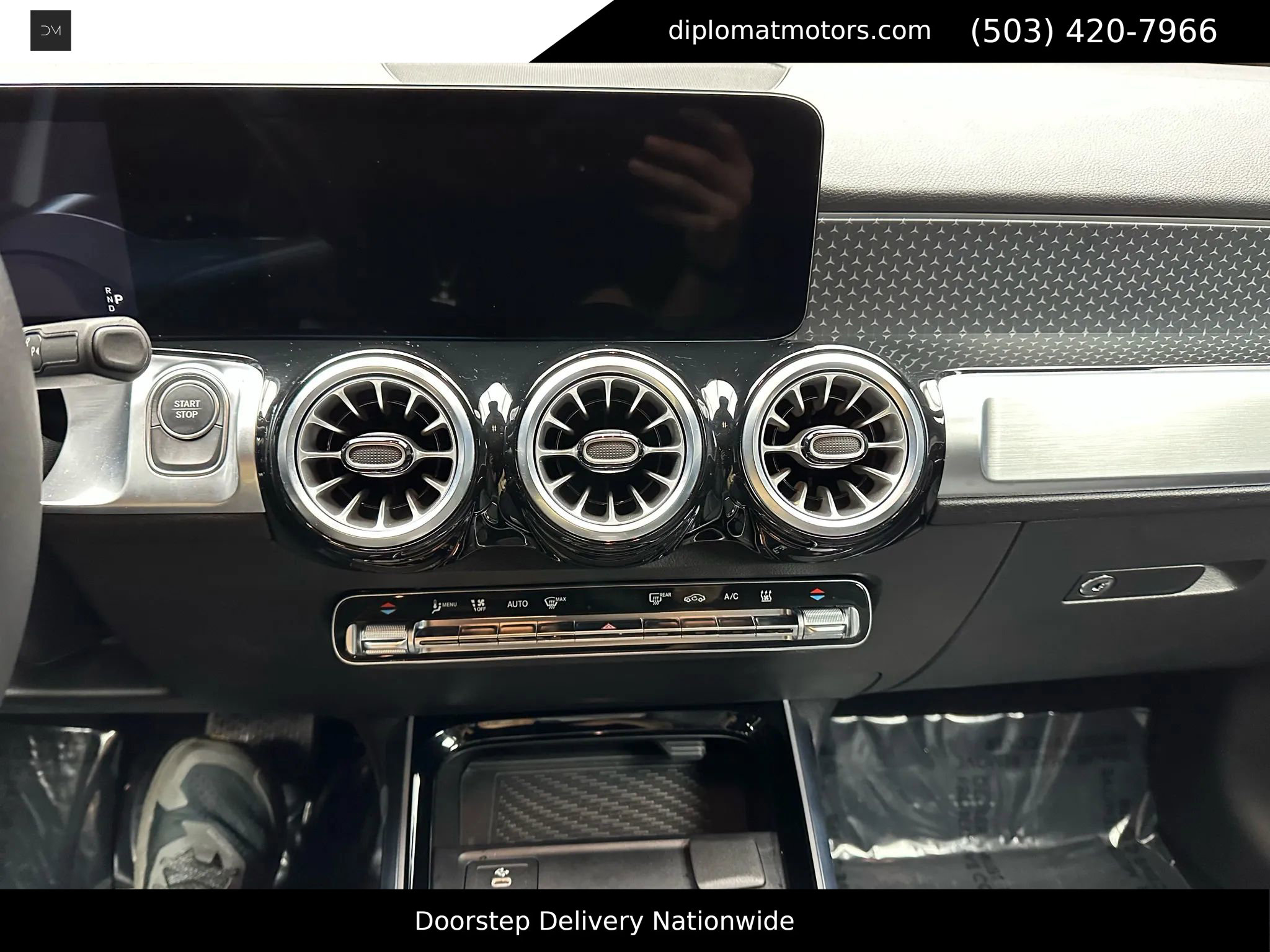 Used 2024 Mercedes-Benz EQB 300 4MATIC image 33