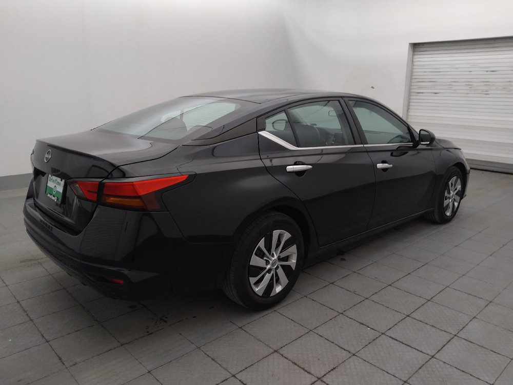 Used 2024 Nissan Altima 2.5 S FWD image 10