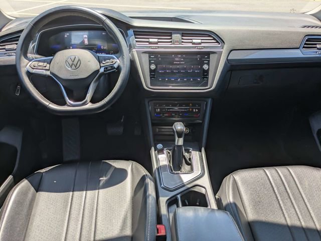 Used 2023 Volkswagen Tiguan SE FWD image 16