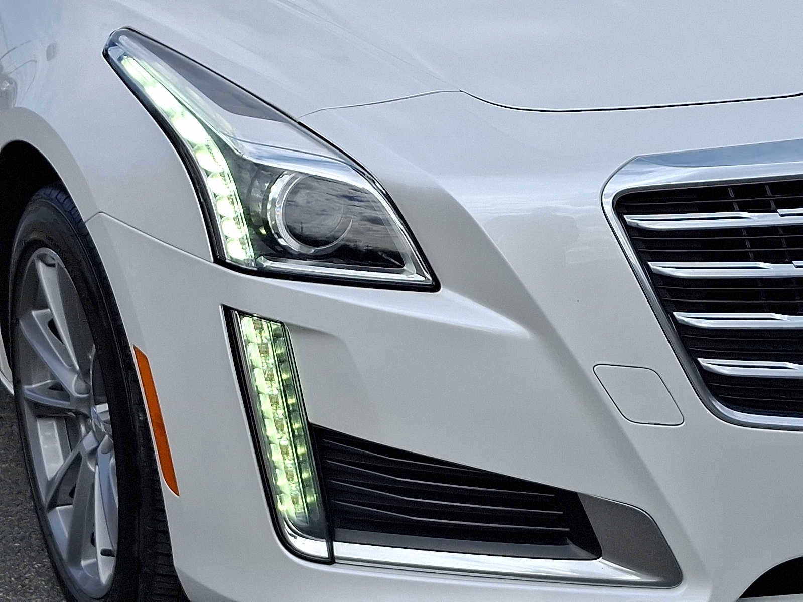 Used 2017 Cadillac CTS Luxury image 9