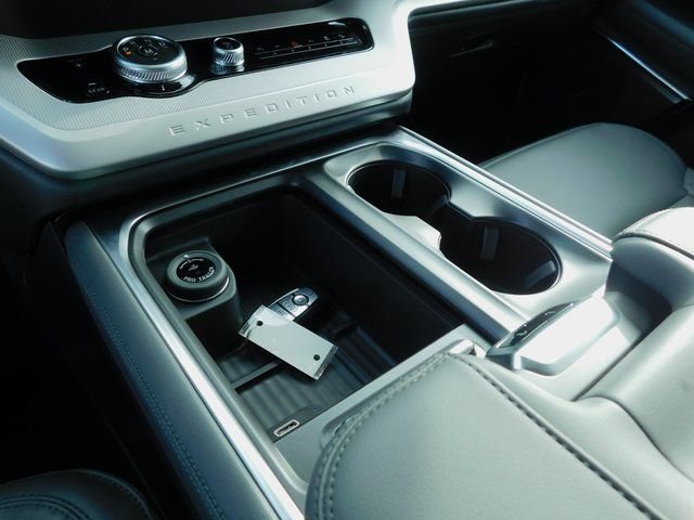 New 2026 Ford Expedition Max Active image 34