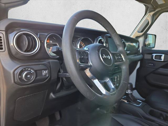 Used 2023 Jeep Wrangler Unlimited Sahara AWD/4WD image 9