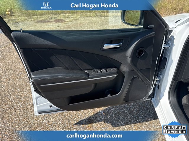 Used 2023 Dodge Charger SXT image 16