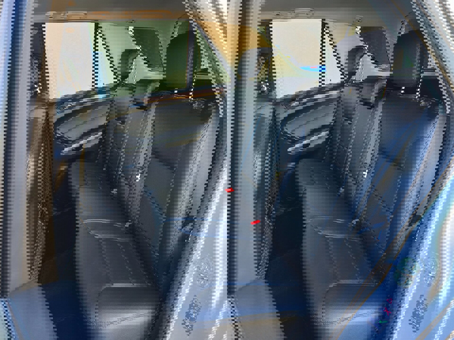 Used 2010 Mercedes-Benz ML 350 2WD image 30