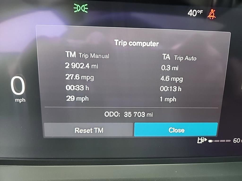 Certified 2023 Volvo XC40 B5 Plus w/ Driver Assist Package AWD/4WD image 16