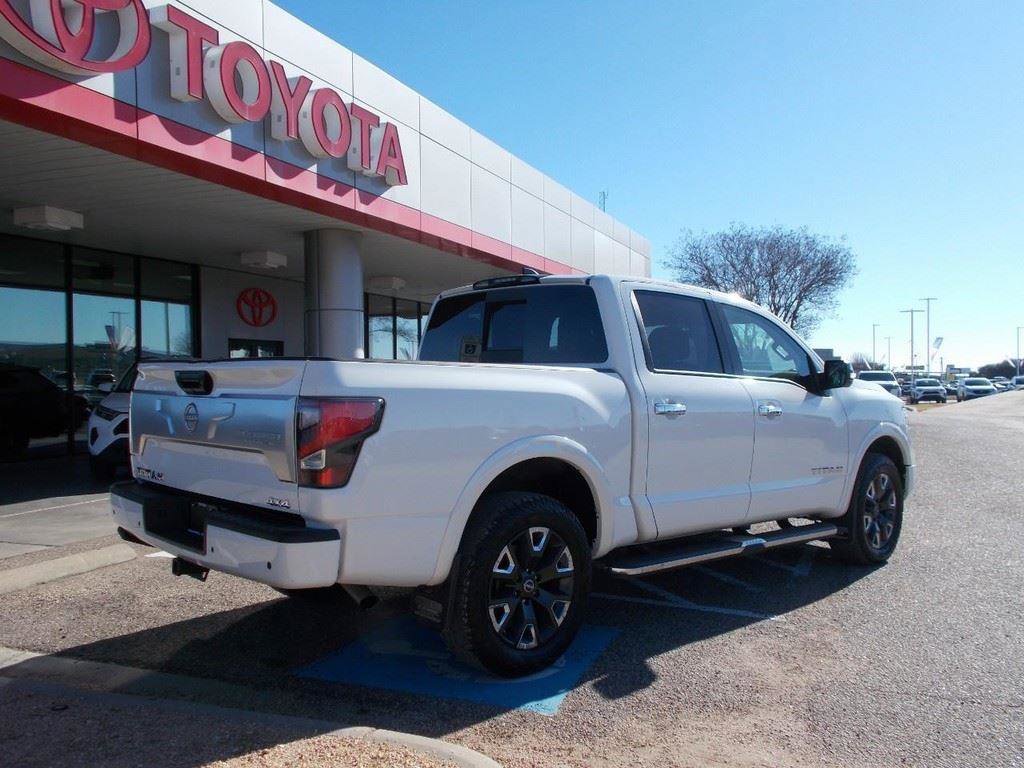 Used 2023 Nissan Titan Platinum Reserve w/ Moonroof Package AWD/4WD image 5