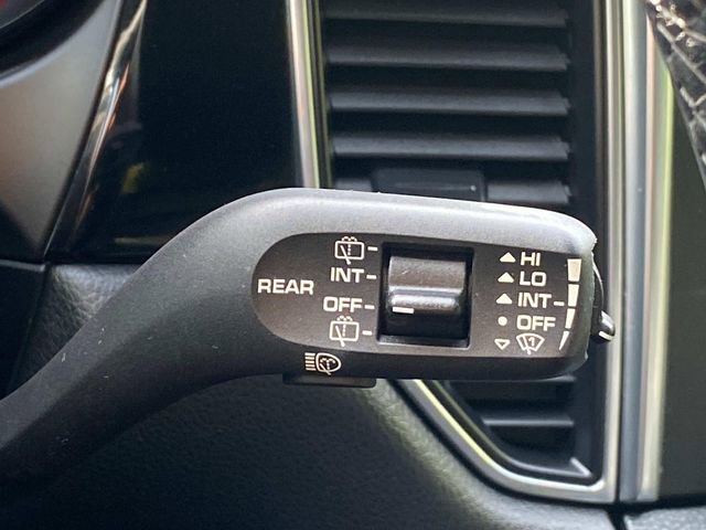 Used 2018 Porsche Macan image 23