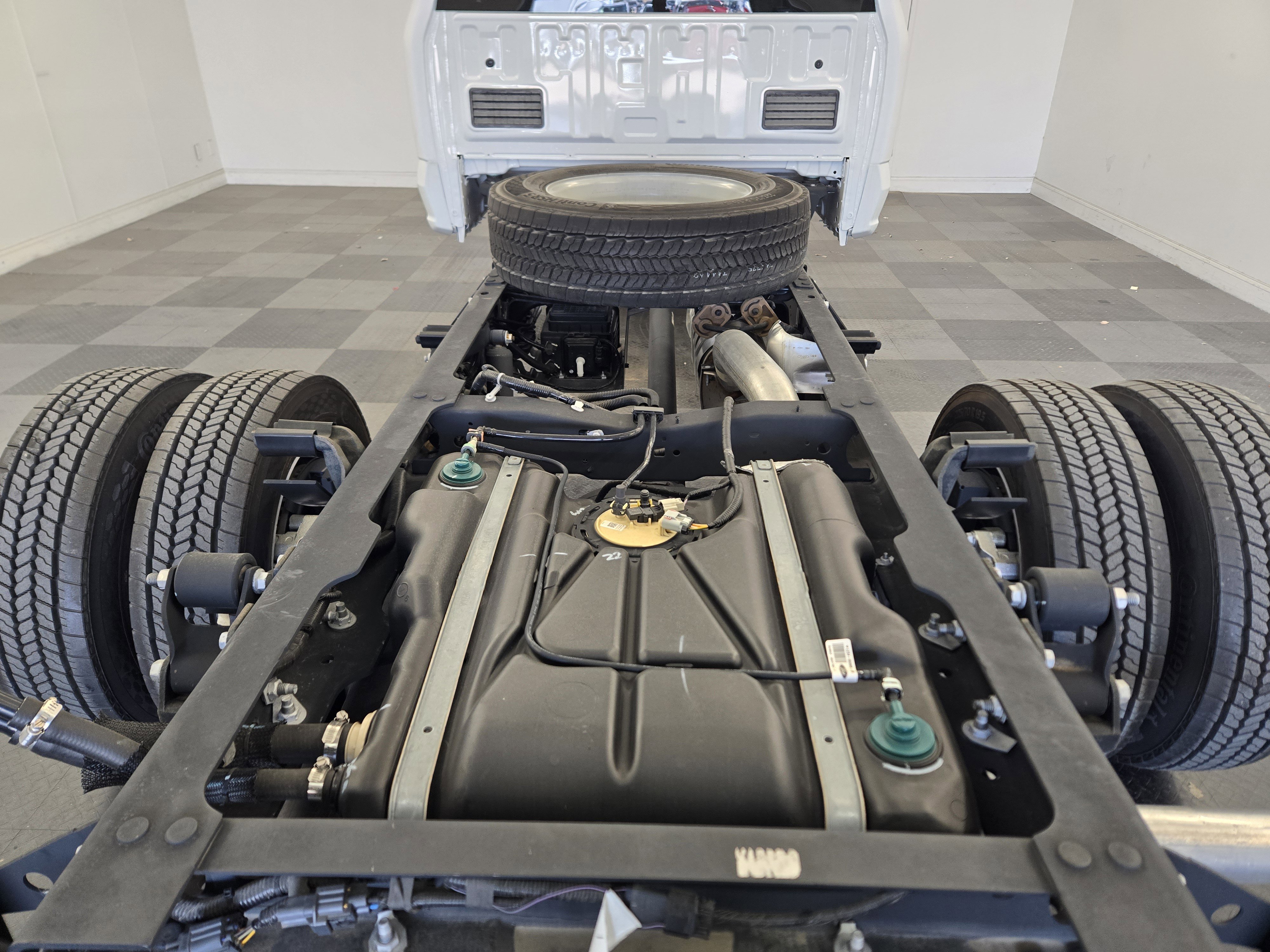 Used 2024 Ford F550 4x4 SuperCab Super Duty image 28