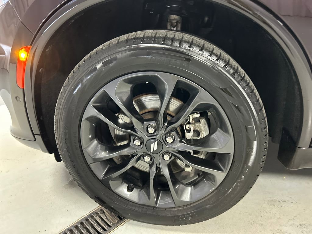 Used 2025 Dodge Durango GT image 9