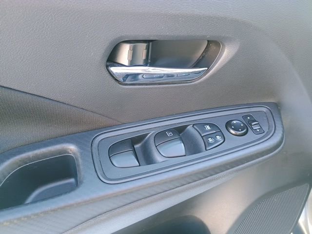 Used 2021 Nissan Versa SV FWD image 23