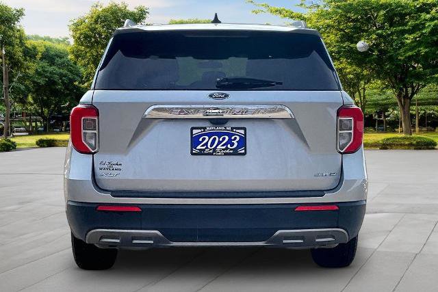 Certified 2023 Ford Explorer XLT w/ Equipment Group 202A AWD/4WD image 4