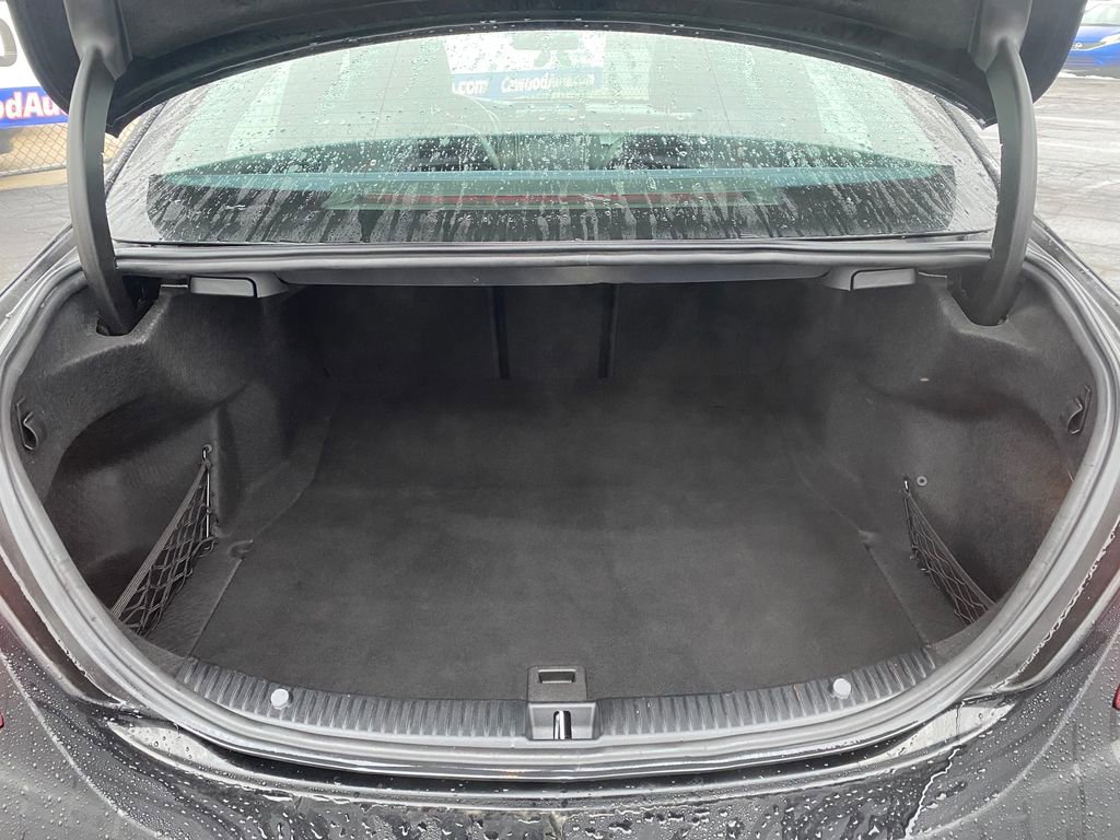 Used 2019 Mercedes-Benz C 300 Sedan image 5