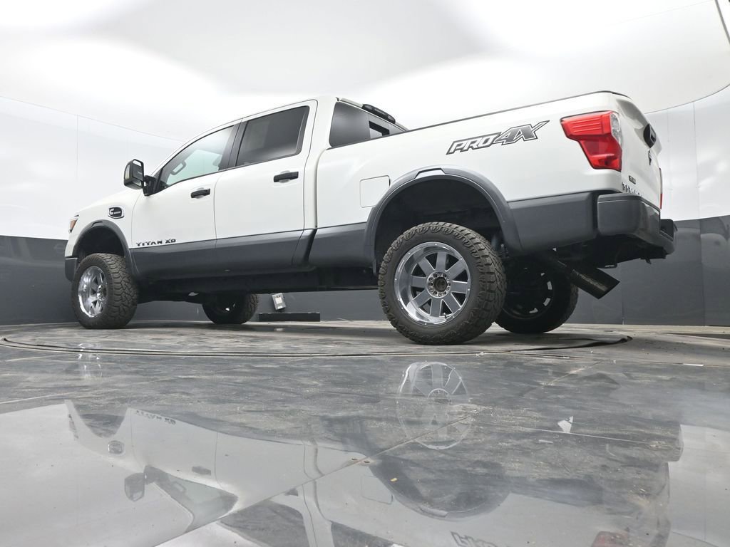 Used 2019 Nissan Titan PRO-4X image 36