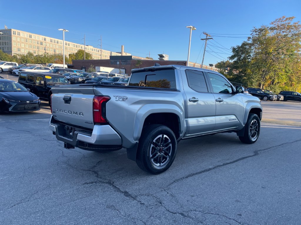 Certified 2024 Toyota Tacoma TRD Sport w/ TRD Sport Premium Package AWD/4WD image 5