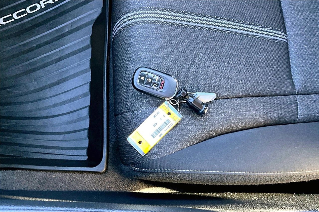 Used 2023 Honda Accord Sport image 30