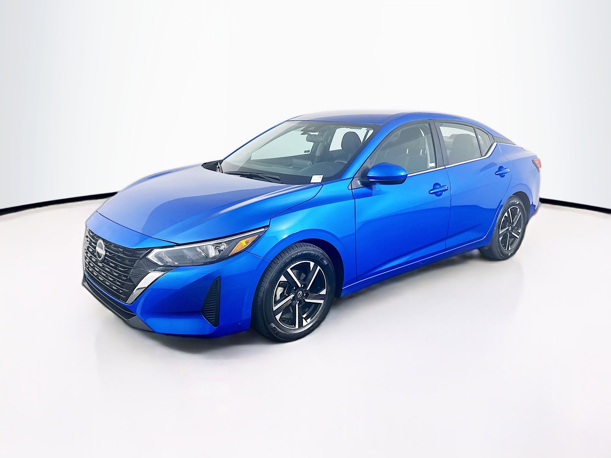 Used 2024 Nissan Sentra SV image 3