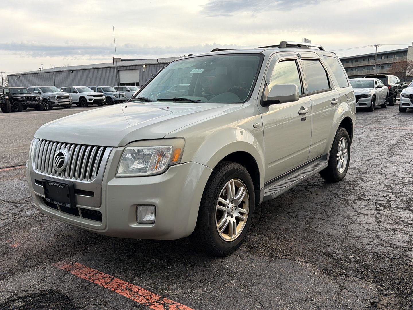 Used 2009 Mercury Mariner Premier image 1
