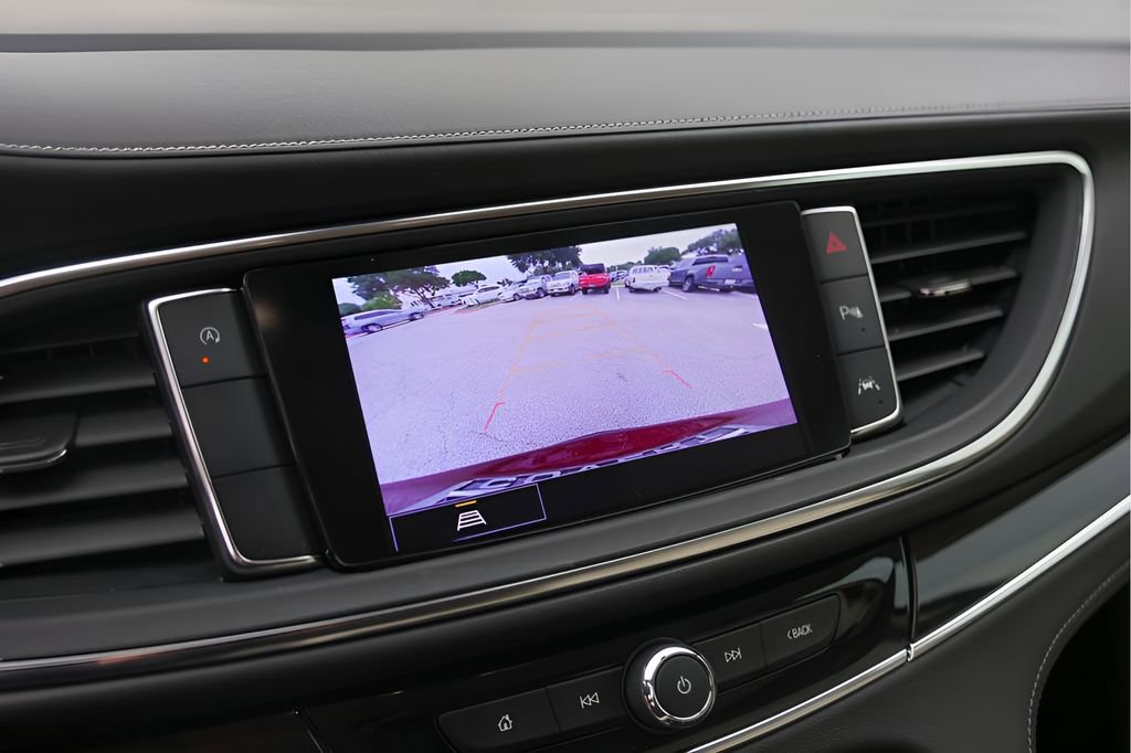 Used 2024 Buick Enclave Essence w/ Experience Buick Package FWD image 21