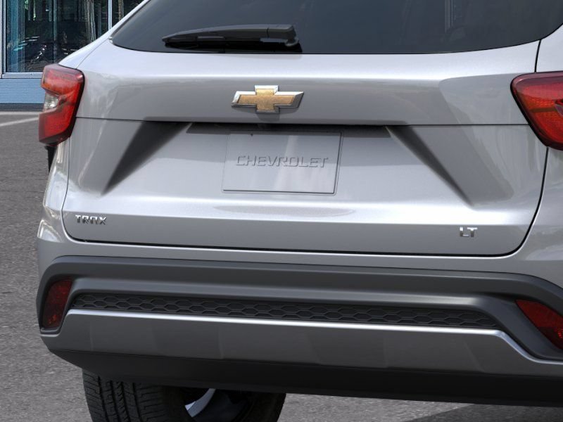 New 2026 Chevrolet Trax LT w/ LT Convenience Package FWD image 14