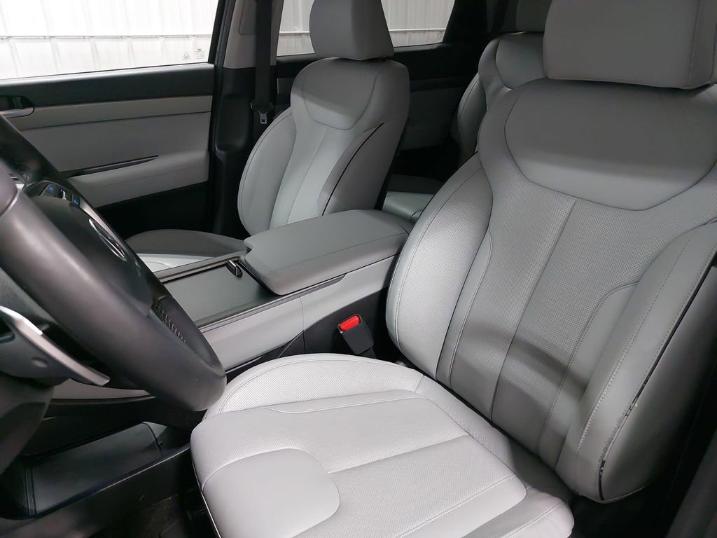 Used 2025 Hyundai Palisade SEL image 17